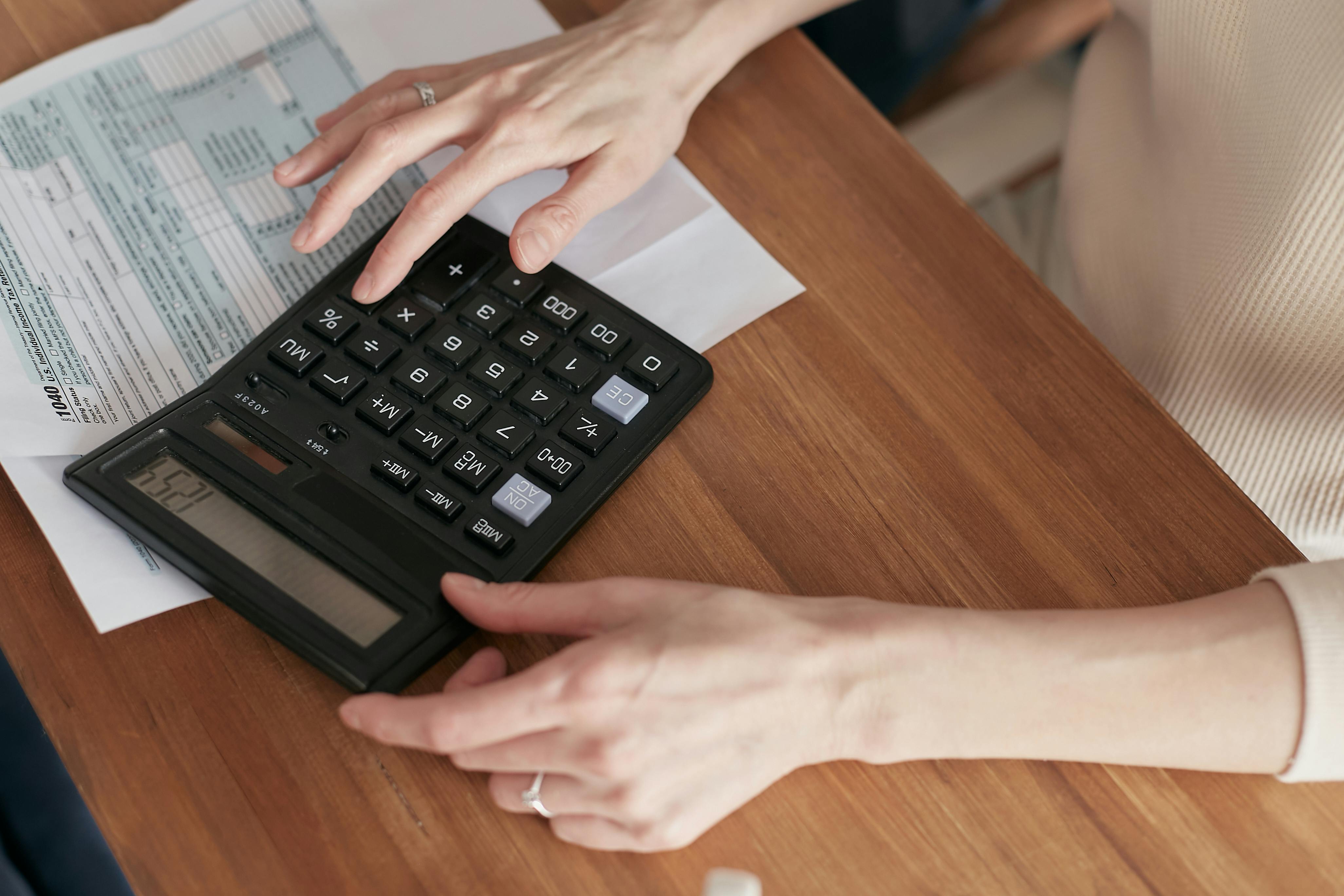 Illustration de la simplicité du calcul des frais de greffe grâce à un tarif tout-inclus.